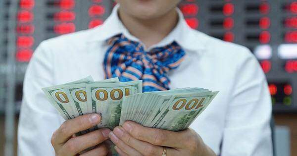 Tỉ giá USD lại căng thẳng
