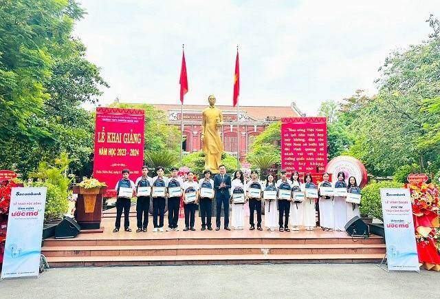 Sacombank dành gần 11 tỷ đồng cho học bổng “Ươm mầm cho những ước mơ” 2023 