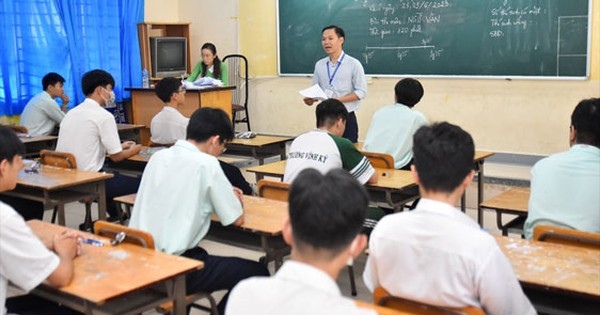 Chủ tịch UBND TP HCM Phan Văn Mãi: Ưu tiên bố trí vốn, đất để xây dựng phòng học mới