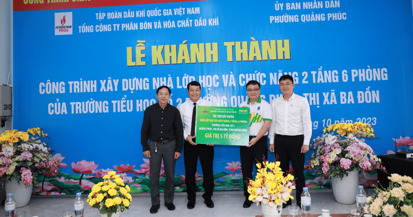 Bàn giao Nhà lớp học và chức năng tại thị xã Ba đồn, tỉnh Quảng Bình