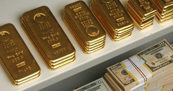Giá Vàng, USD trụ vững trên ‘đỉnh’