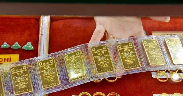 Vì sao vàng SJC ‘một mình một chợ’, giá tăng cao vô lý?