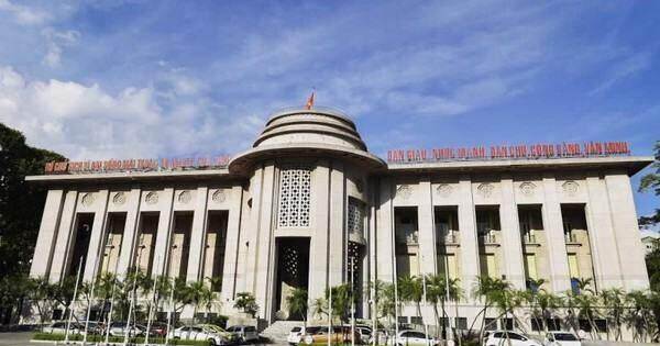 Ngân hàng Nhà nước nói gì về kiến nghị hạ chuẩn cho vay?