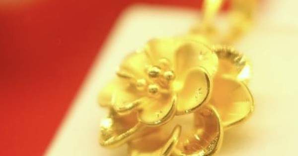 Giá vàng trong nước ‘bốc hơi’ gần 1 triệu đồng/lượng