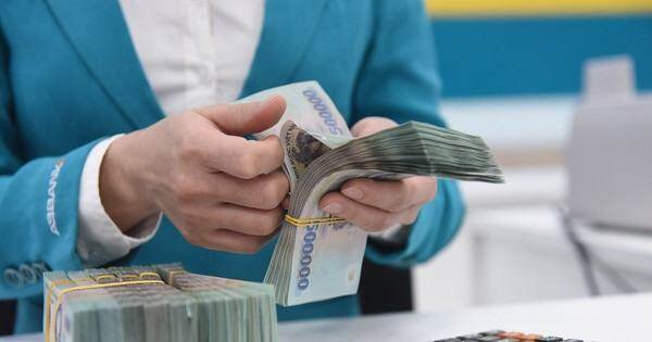 Tín dụng tăng nhanh dù lãi suất cho vay giảm chậm