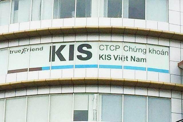 Chứng khoán KIS bị phạt 137.5 triệu đồng