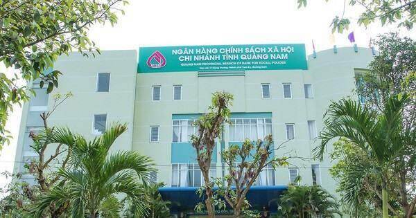 Giám đốc ngân hàng nói gì?