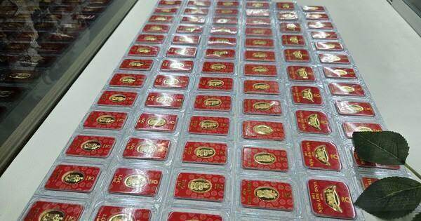 Cuối tuần, giá vàng SJC lại “dậy sóng”, cao nhất từ trước tới nay