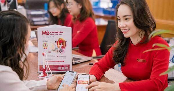 Fitch Ratings xếp hạng nhà phát hành dài hạn đối với Agribank ở mức BB, triển vọng “Tích cực”