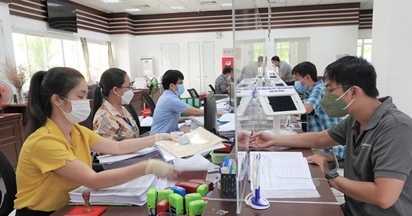 Cải cách tổng thể tiền lương từ 1/7/2024, lương công chức sẽ tiệm cận khối doanh nghiệp