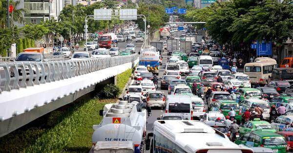 Dồn lực giảm kẹt xe cửa ngõ sân bay Tân Sơn Nhất Dồn lực giảm kẹt xe cửa ngõ sân bay Tân Sơn Nhất