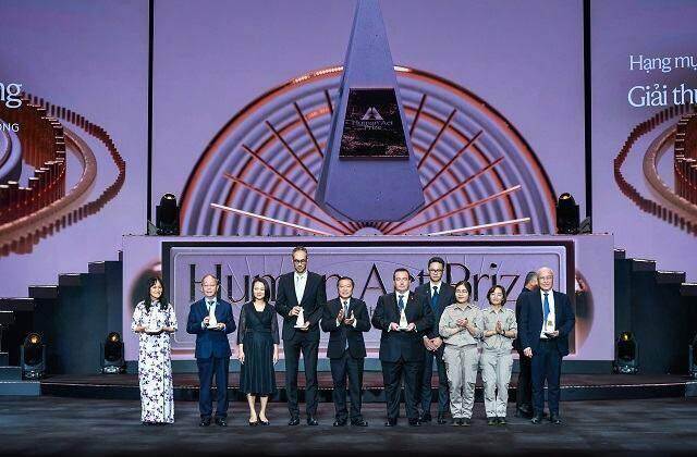 Vinamilk “thắng đậm” hai giải thưởng lớn tại Human Act Prize 2023