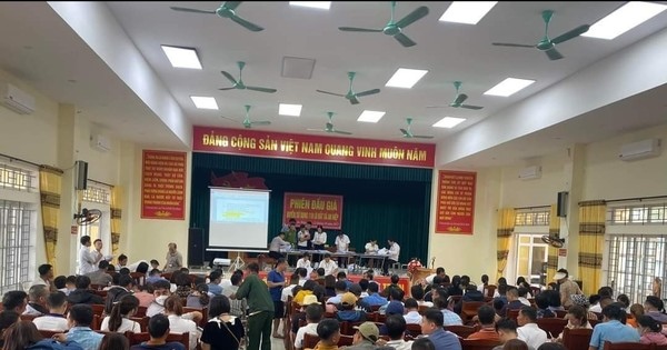 Lạ lùng các phiên đấu giá đất: Nơi bỏ cọc, chỗ cao chót vót Lạ lùng các phiên đấu giá đất: Nơi bỏ cọc, chỗ cao chót vót
