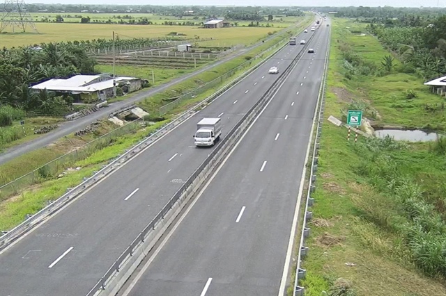 Nhà đầu tư cao tốc Trung Lương – Mỹ Thuận chậm bồi thường cho hàng trăm hộ dân bị hư nhà Nhà đầu tư cao tốc Trung Lương – Mỹ Thuận chậm bồi thường cho hàng trăm hộ dân bị hư nhà