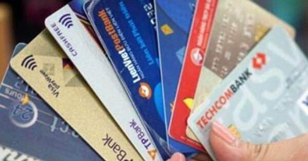 Thẻ tín dụng không sử dụng có bị tính phí?