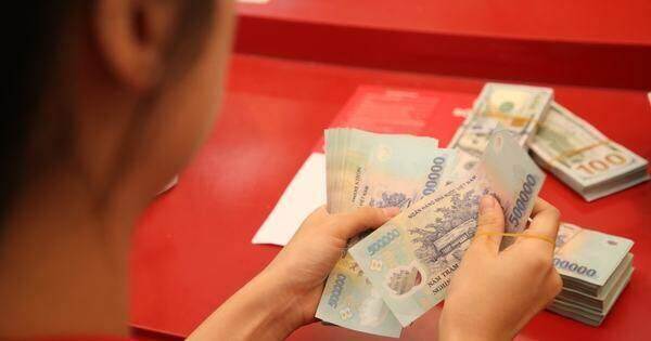 Đồng loạt giảm, lãi suất tiền gửi tại các “ông lớn” ngân hàng còn bao nhiêu?