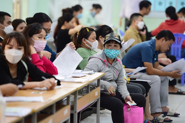 Hơn một triệu người đề nghị hưởng trợ cấp thất nghiệp