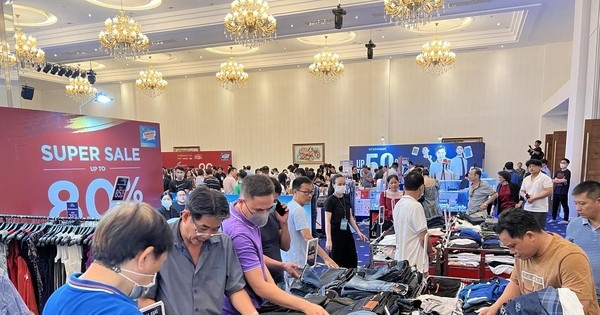 Sắp có đợt giảm giá hàng hiệu tới 90%