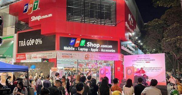 FPT Shop dự kiến giao 2.000 máy Honor X9b 5G trong tuần mở bán FPT Shop dự kiến giao 2.000 máy Honor X9b 5G trong tuần mở bán