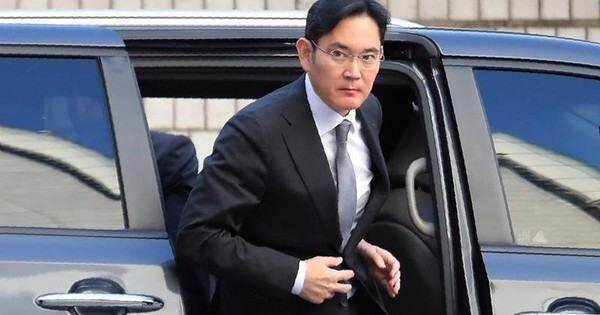 Hé lộ điều khiến chủ tịch Lee Jae-yong và 40 giám đốc lo sợ nếu Samsung sa sút dù chỉ 1 chút cũng ‘không dễ dàng phục hồi’
