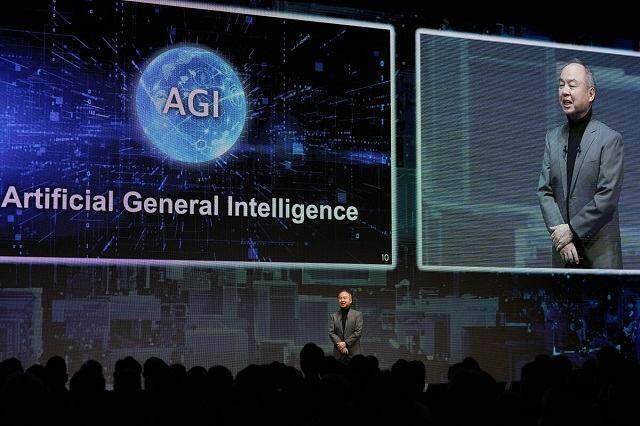 Ông chủ SoftBank muốn xây dựng liên doanh chip AI 100 tỷ USD