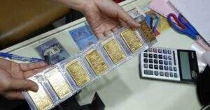 Đồng loạt giảm cả trong và nước ngoài Đồng loạt giảm cả trong và nước ngoài