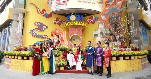 Lưu giữ nét đẹp xin chữ đầu Xuân Lưu giữ nét đẹp xin chữ đầu Xuân