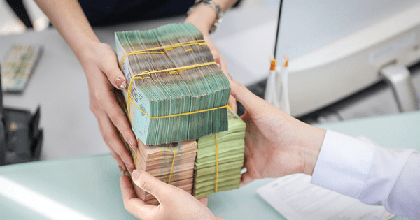 Hôm nay ngày Lập Xuân, gửi tiền vào ngân hàng sẽ tài lộc cả năm