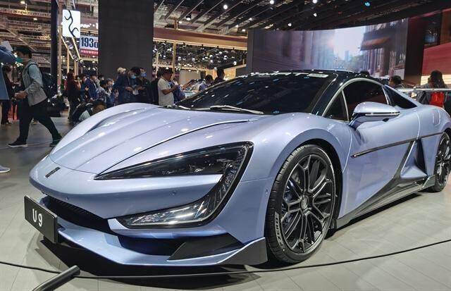 BYD ra mắt siêu xe giá 233,450 USD, cạnh tranh với Ferrari, Lamborghini BYD ra mắt siêu xe giá 233,450 USD, cạnh tranh với Ferrari, Lamborghini