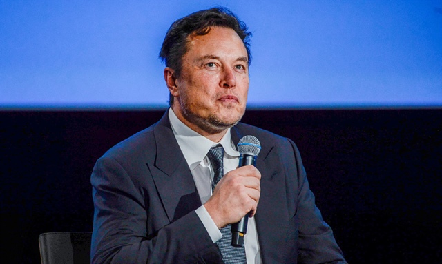 Musk: ‘Người cấy chip não có thể điều khiển smartphone tuần này’