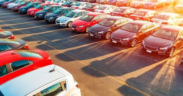Tiêu thụ ô tô giảm mạnh đến 50% Tiêu thụ ô tô giảm mạnh đến 50%