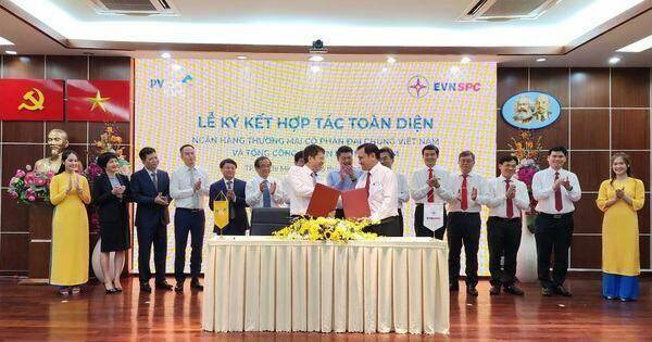 EVNSPC ký kết hợp tác toàn diện với PVcombank EVNSPC ký kết hợp tác toàn diện với PVcombank