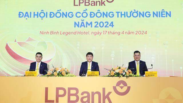 LPBank chào bán tối đa 800 triệu cổ phiếu để tăng vốn lên hơn 33,5 nghìn tỷ đồng LPBank chào bán tối đa 800 triệu cổ phiếu để tăng vốn lên hơn 33,5 nghìn tỷ đồng