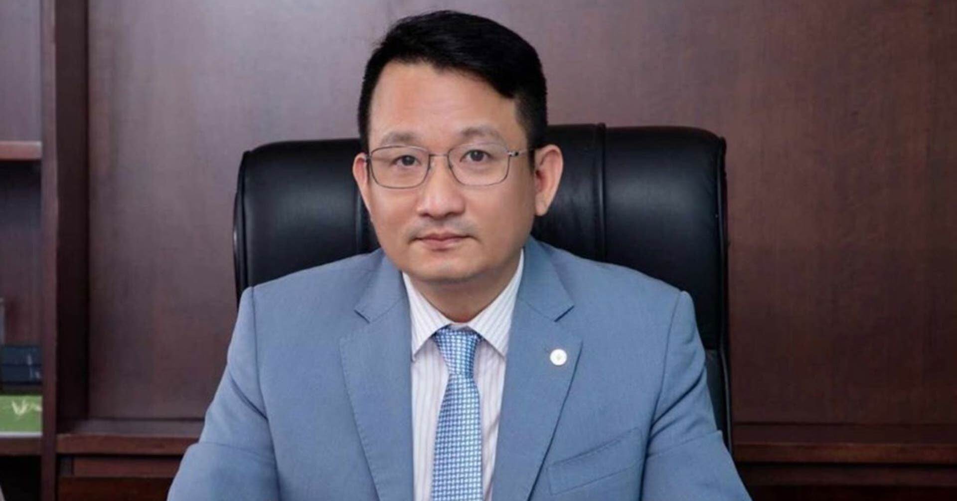 ‘Công thần’ OCB xin từ nhiệm; rà soát các gói thầu liên quan Tập đoàn Thuận An