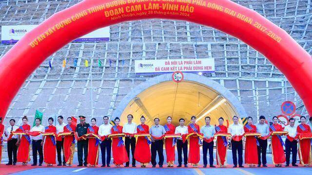 Khánh thành hai dự án PPP cao tốc Bắc – Nam, cả nước vượt mốc 2.000 km cao tốc