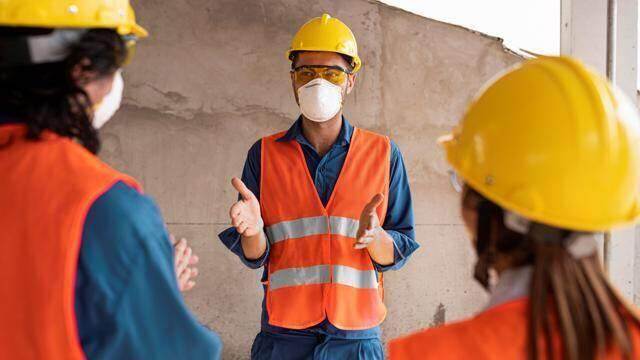 Quan tâm đảm bảo an toàn cho người lao động tại nơi làm việc Quan tâm đảm bảo an toàn cho người lao động tại nơi làm việc