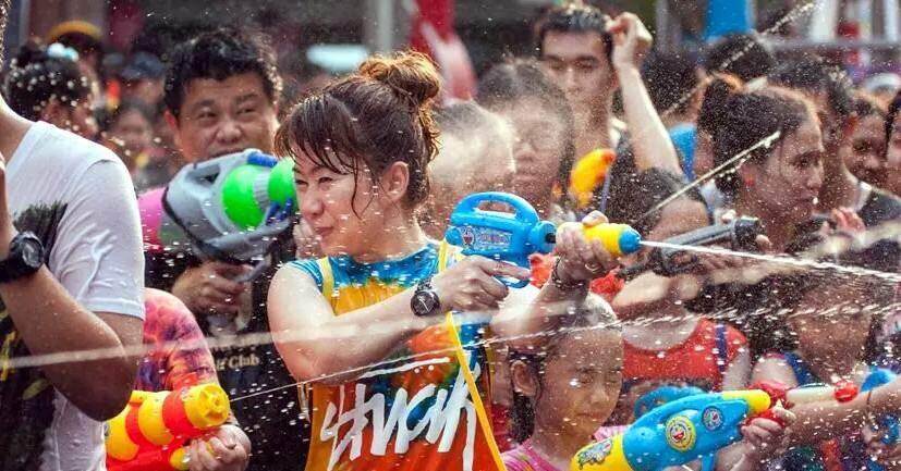Thái Lan rẻ gây sốc, Việt Nam vẫn ‘trên trời’
