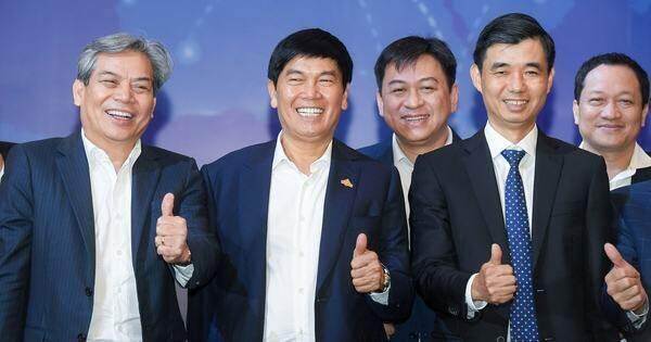 Thương binh dùng lương hưu, người khuyết tật gom trợ cấp để mua HPG, ôm liền 15 năm quyết để dành cho con cháu Thương binh dùng lương hưu, người khuyết tật gom trợ cấp để mua HPG, ôm liền 15 năm quyết để dành cho con cháu