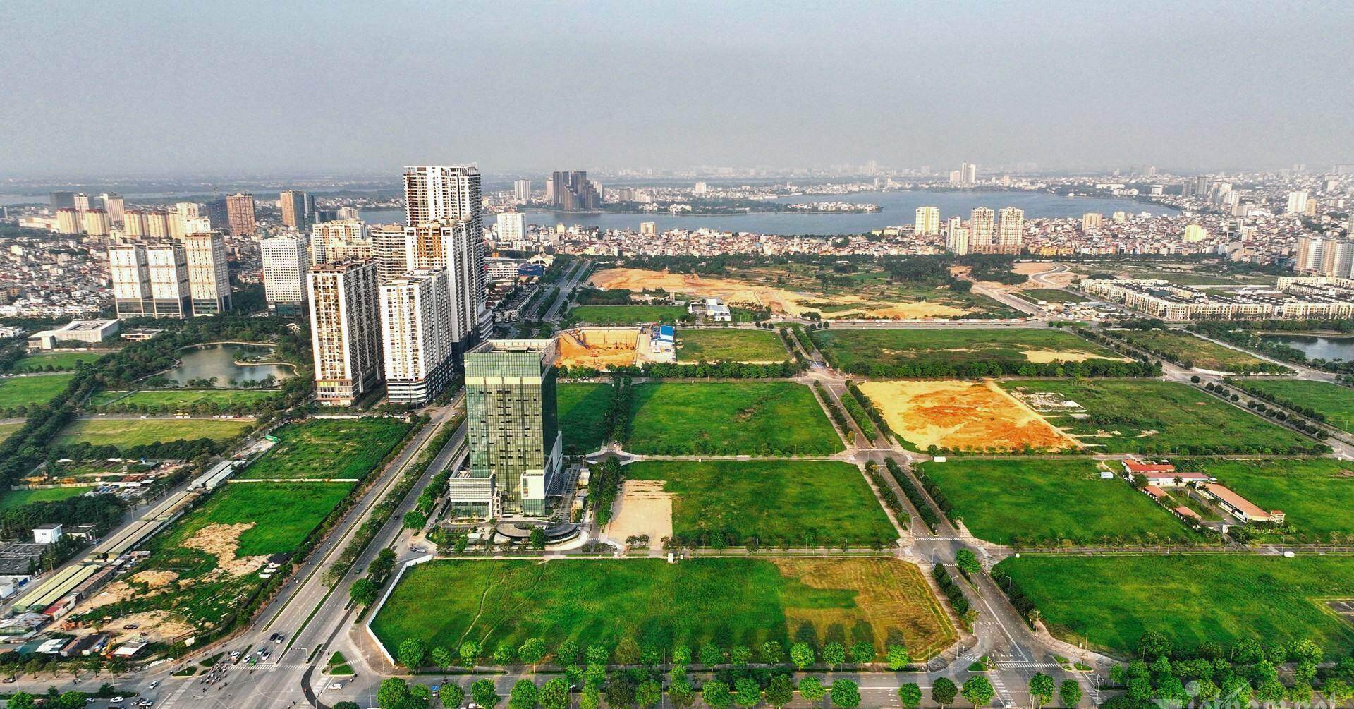 Bất động sản có nơi tăng giá vô cớ, tránh cuốn theo ‘cơn sốt ảo’