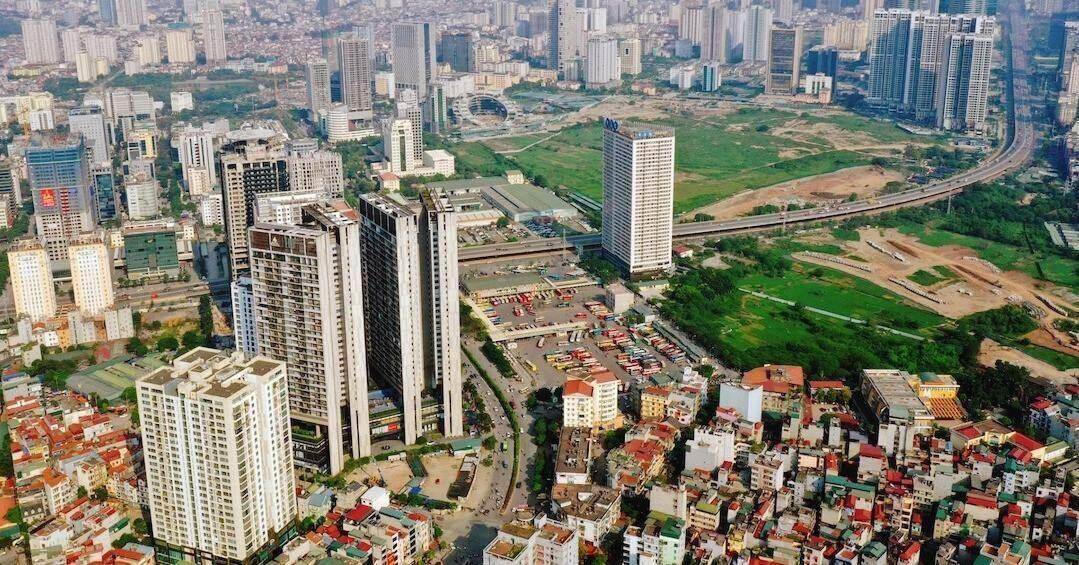 Loạt DN bất động sản khó trả nợ trái phiếu, nợ cao gấp nhiều lần vốn chủ sở hữu