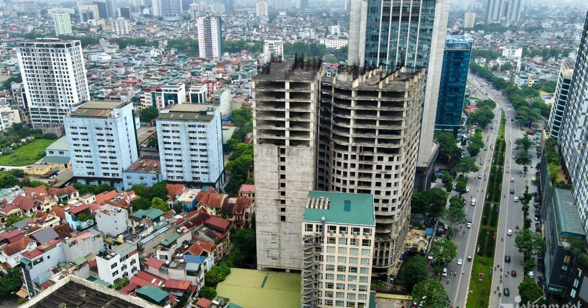 Loạt ‘ông lớn’ BĐS khó trả nợ nghìn tỷ trái phiếu; sẽ xây trường trên bãi xe lậu