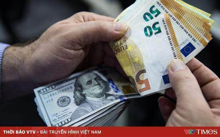 Vì sao Mỹ chật vật với lạm phát hơn châu Âu? Vì sao Mỹ chật vật với lạm phát hơn châu Âu?