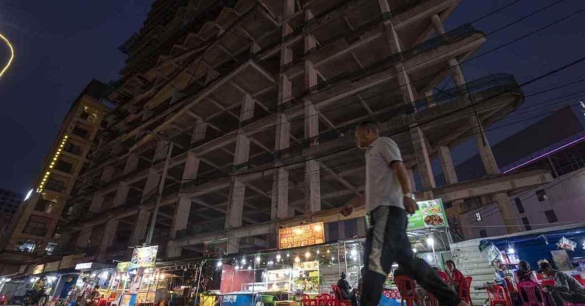 Tháo chạy khỏi Campuchia, nhà đầu tư Trung Quốc bỏ lại 500 toà nhà ‘ma’
