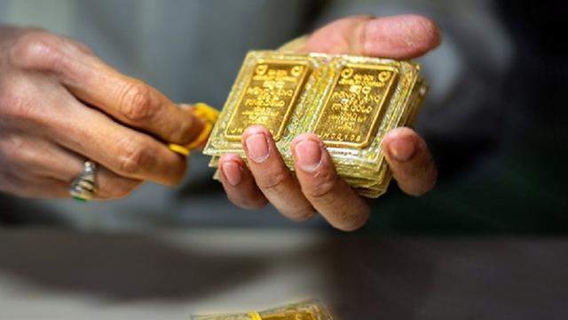 Ngân hàng Nhà nước đề nghị 3 bộ phối hợp nhập khẩu và tổ chức đấu thầu vàng miếng Ngân hàng Nhà nước đề nghị 3 bộ phối hợp nhập khẩu và tổ chức đấu thầu vàng miếng