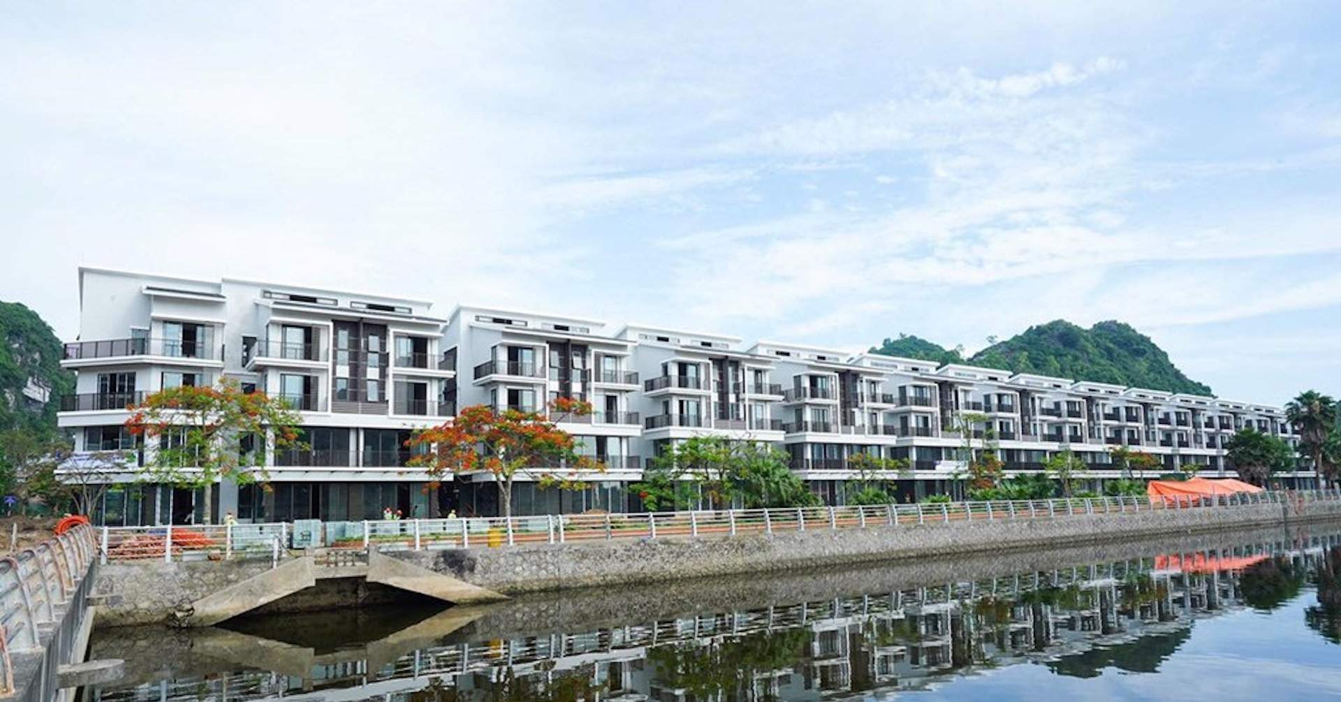 Vinaconex tiếp tục bơm vốn, không rút khỏi ‘siêu dự án’ Cát Bà Amatina