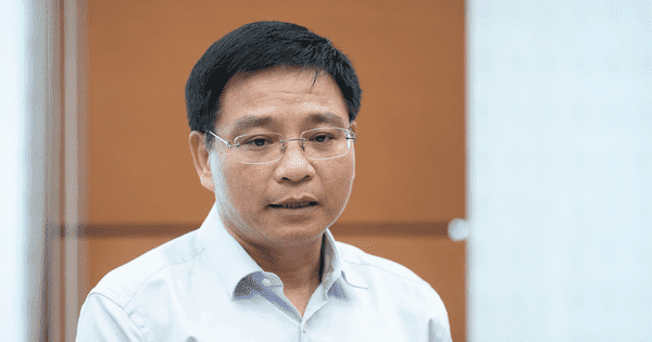 Bộ trưởng GTVT “khoe” có trạm dừng nghỉ cao tốc trung đấu thầu 200 tỷ đồng