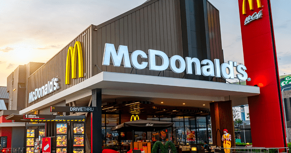 McDonald’s ‘câu khách’ từ câu chuyện thương tâm của Mèo Béo, nghĩ về văn hóa kinh doanh McDonald’s ‘câu khách’ từ câu chuyện thương tâm của Mèo Béo, nghĩ về văn hóa kinh doanh