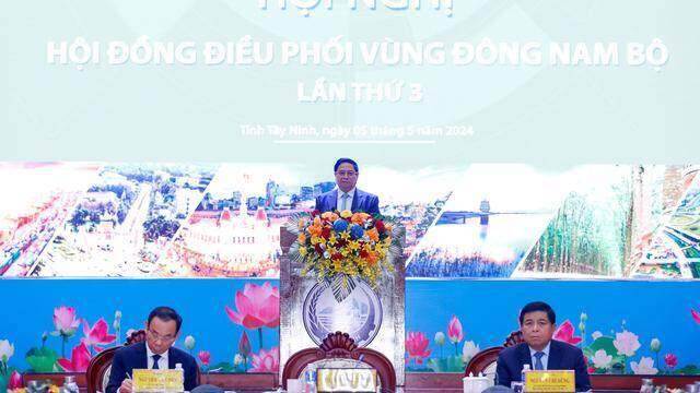Thủ tướng nêu 6 nhóm nhiệm vụ, giải pháp để Đông Nam Bộ phát huy vai trò “Thành đồng Tổ quốc” Thủ tướng nêu 6 nhóm nhiệm vụ, giải pháp để Đông Nam Bộ phát huy vai trò “Thành đồng Tổ quốc”