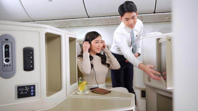 Vietnam Airlines chạm đến xúc cảm của khách hàng Vietnam Airlines chạm đến xúc cảm của khách hàng