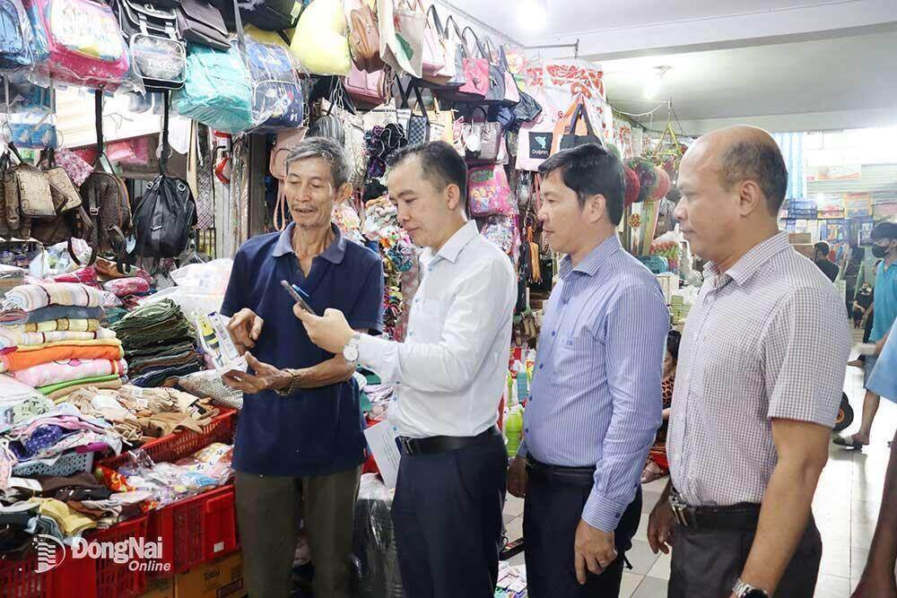 Huyện Long Thành (Đồng Nai) tiến tới “phủ” thanh toán trực tuyến